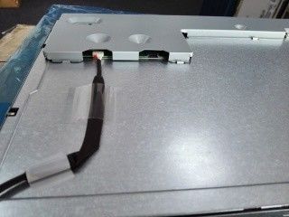 AUO 18.5 INCH 1366×768RGB AUO TFT LCD 450CD/M2 อุณหภูมิการทํางาน: 0 ~ 60 °C G185XW01 V201